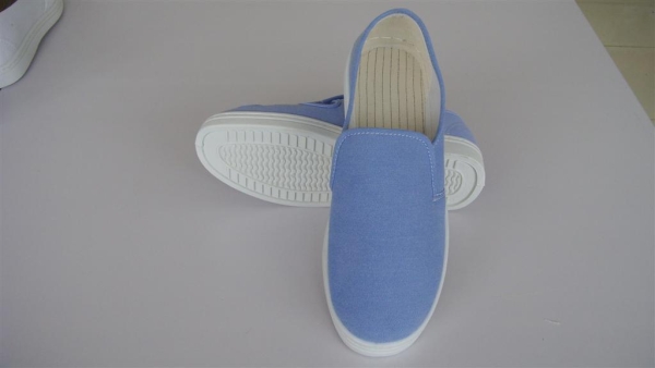 浅蓝色帆布普通工作鞋